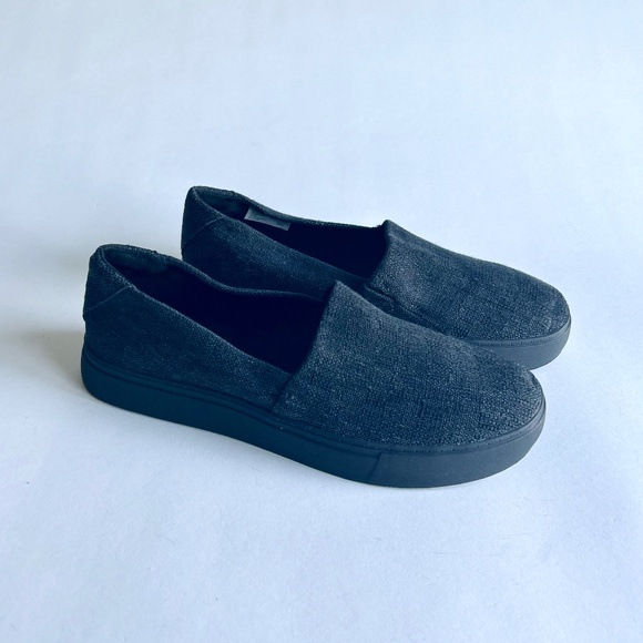 Tom’s Grey Fabric Black Rubber Outsole Sneakers size 9.5 - Picture 1 of 15